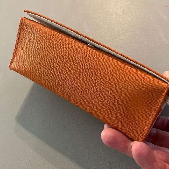 Tory Burch Eyeglass Case & Bag - Picture 5 of 7